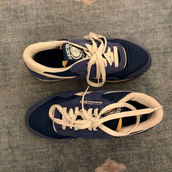 Anine Bing x Rebook Sneakers - Picture 3 of 4